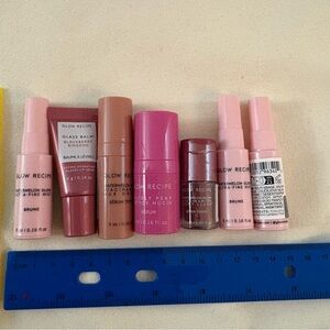 Glow Recipe mini skincare set - 7 items (brand new, didn’t come with tags)